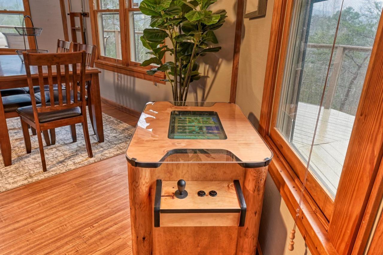 Hawks View Gatlinburg Mountain Cabin Eksteriør billede