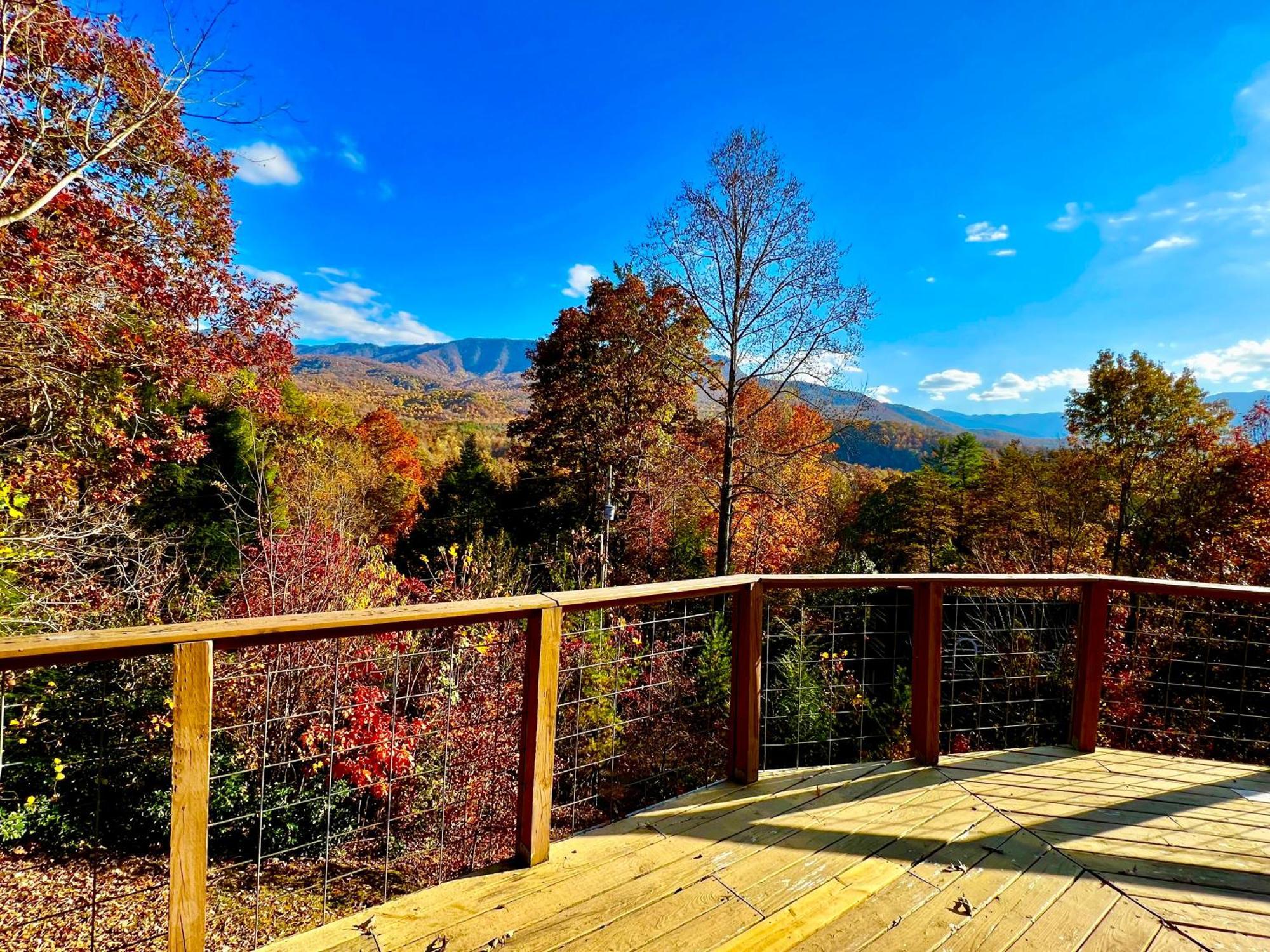 Hawks View Gatlinburg Mountain Cabin Eksteriør billede